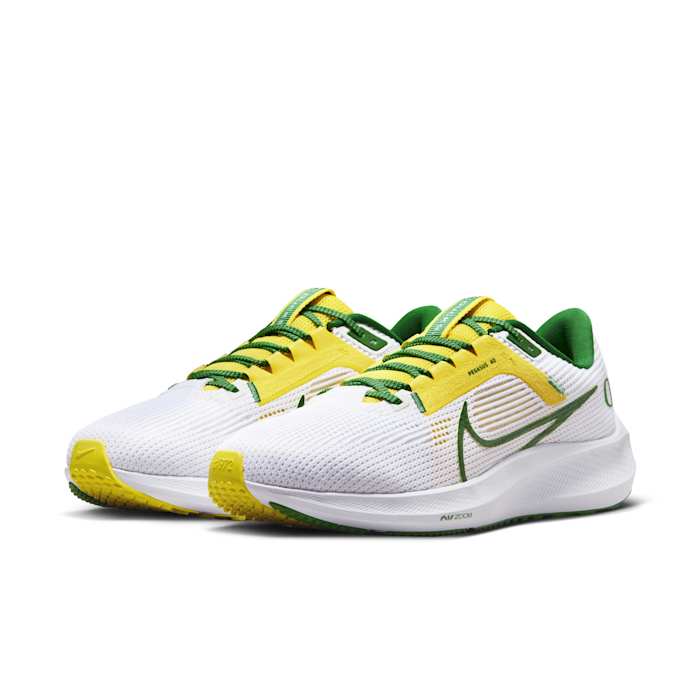 Oregon Ducks NCAA Zoom Pegasus 40 - $139.99